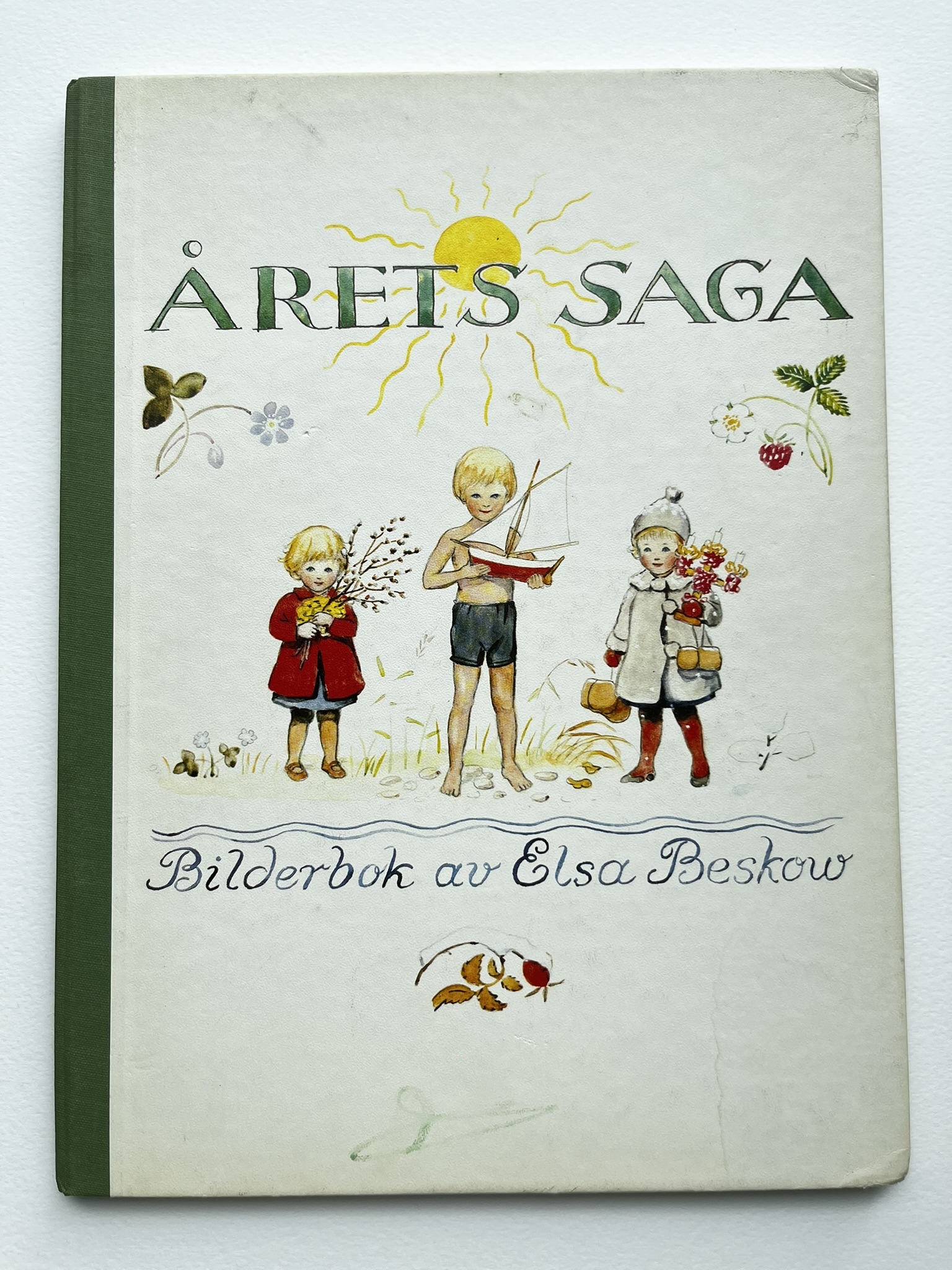 Årets Saga - bok av Elsa Beskow